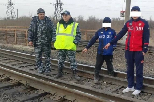 В Магнитогорске житель Чесменского района едва не пустил поезд под откос